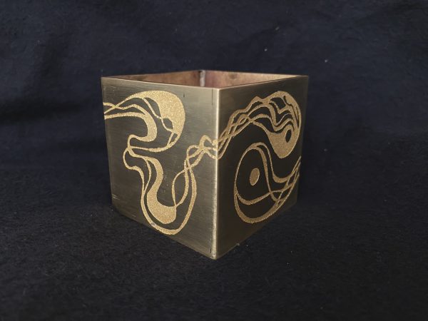 Objet vintage – Objet d’atelier au charme brut